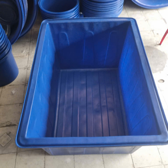 THÙNG VUÔNG 2000 LÍT 